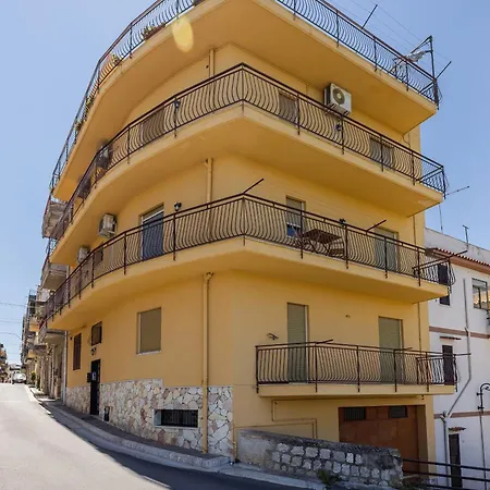 Casa Panoramico Wifi Tv Centro Storico * Casteldaccia
